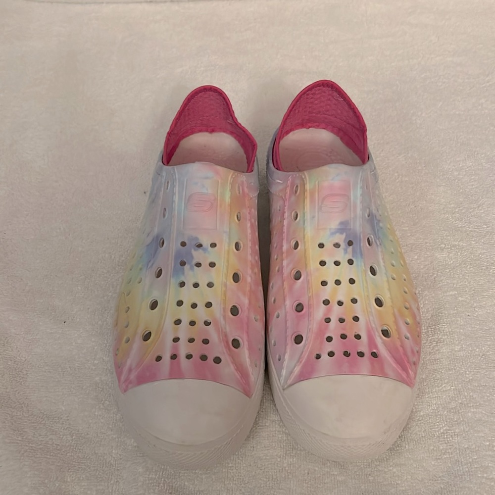 Skechers Girls Foamies Guzman Steps Color Hype Slip-On Shoe - Size 6